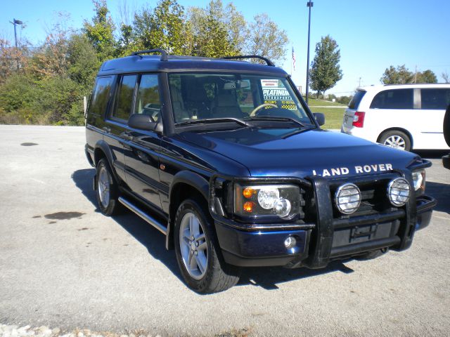 Land Rover Discovery 2003 photo 2