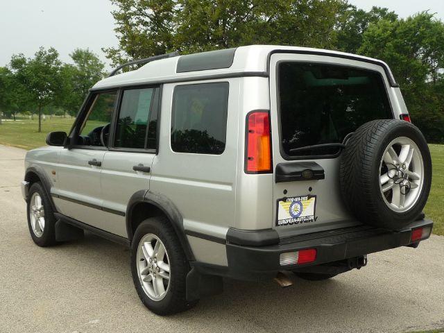Land Rover Discovery 2003 photo 2
