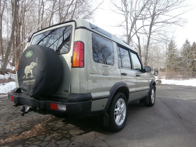 Land Rover Discovery 2003 photo 1