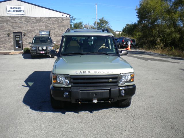 Land Rover Discovery 2004 photo 1