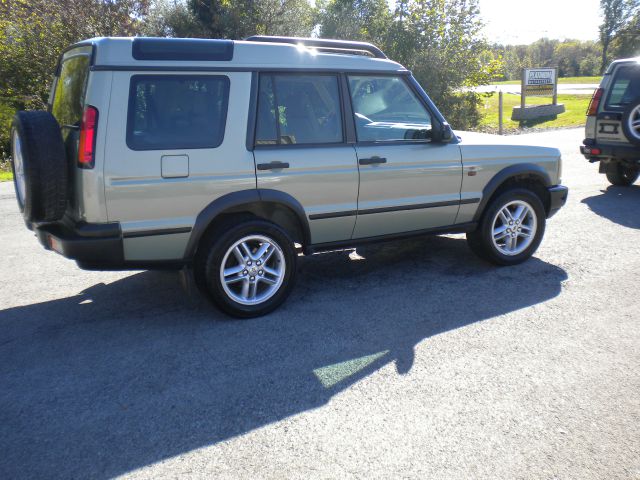Land Rover Discovery 2004 photo 3