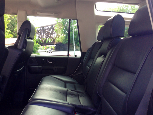 Land Rover Discovery 2004 photo 5