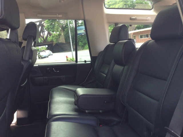 Land Rover Discovery 2004 photo 6