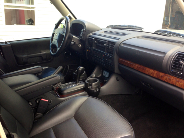 Land Rover Discovery 2004 photo 9