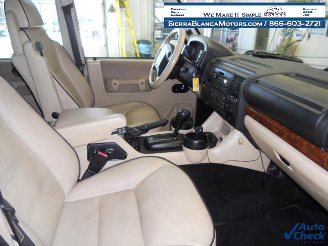 Land Rover Discovery 2004 photo 2