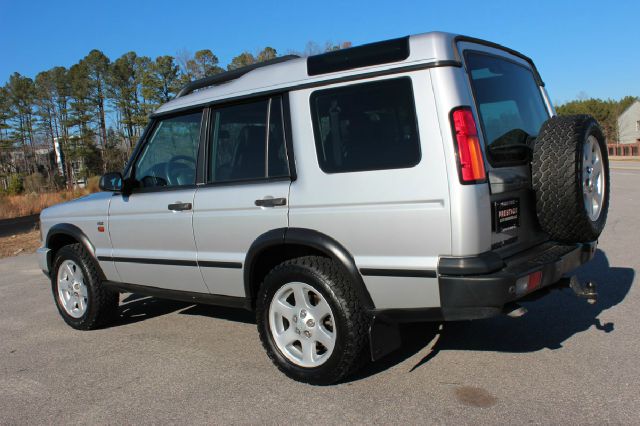 Land Rover Discovery 2004 photo 0