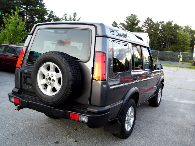 Land Rover Discovery XR SUV