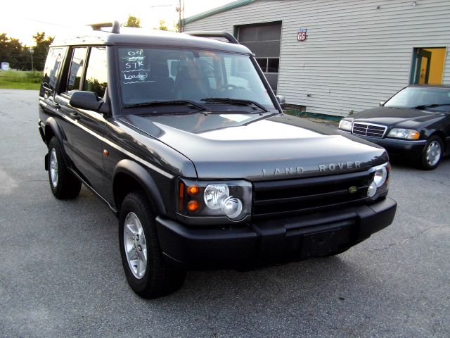 Land Rover Discovery 2004 photo 2