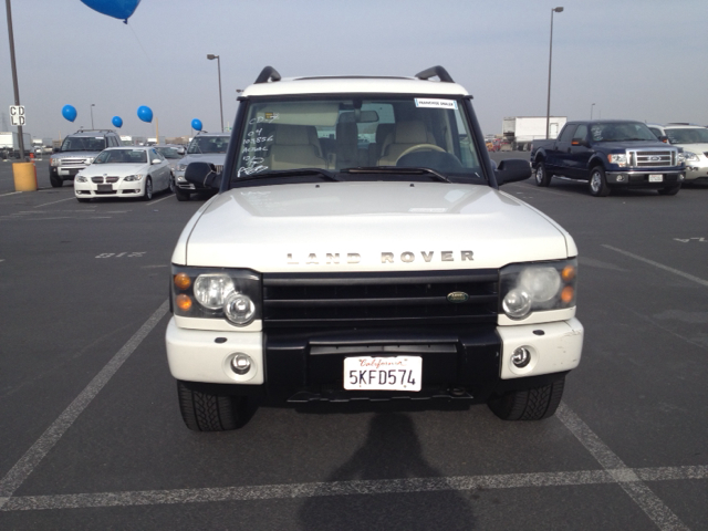 Land Rover Discovery SE SUV