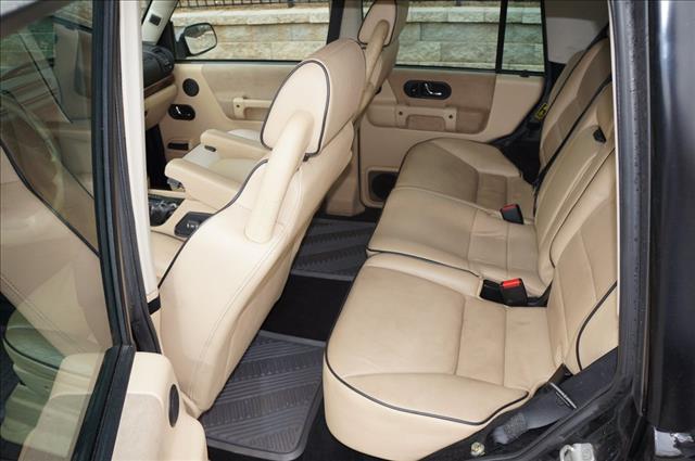 Land Rover Discovery 2004 photo 11