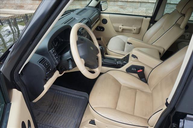 Land Rover Discovery 2004 photo 5