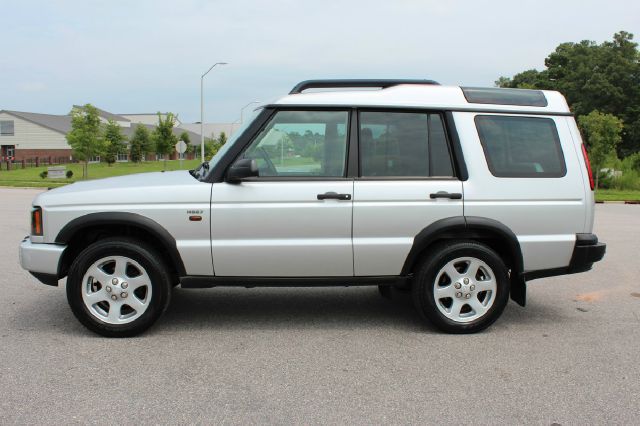 Land Rover Discovery 2004 photo 3