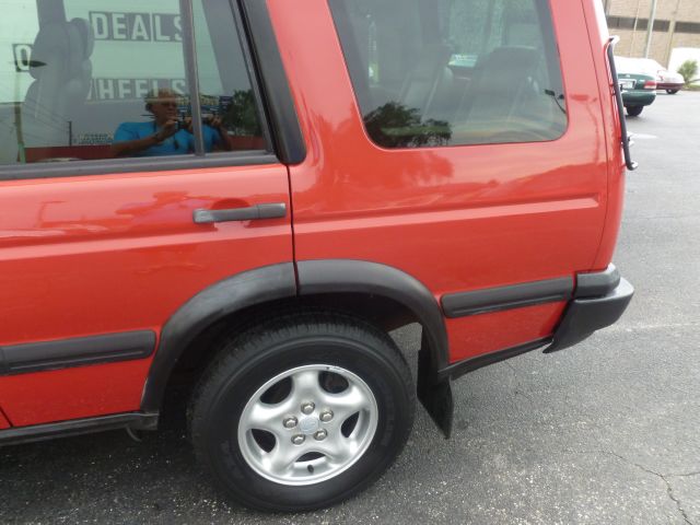 Land Rover Discovery II 1999 photo 3