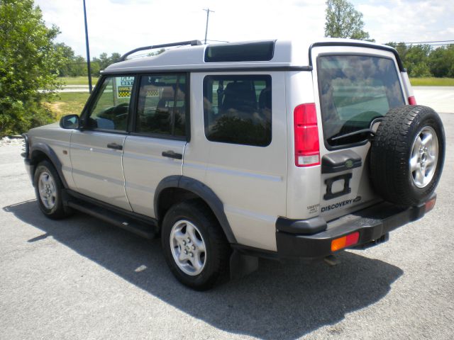 Land Rover Discovery II 2000 photo 14