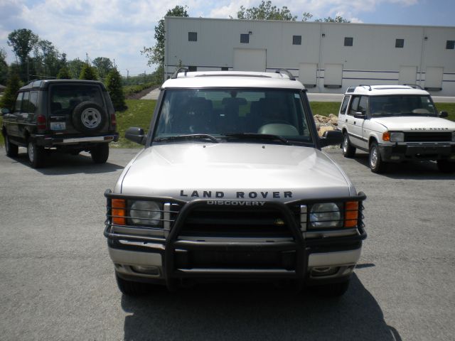 Land Rover Discovery II 2000 photo 2