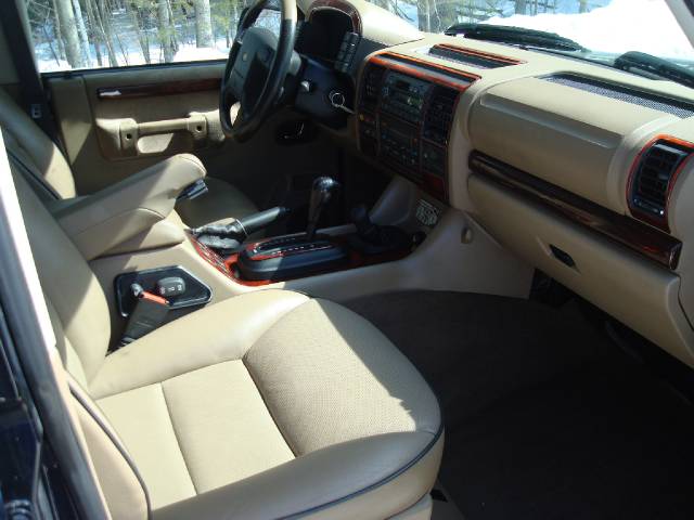 Land Rover Discovery II 2000 photo 5