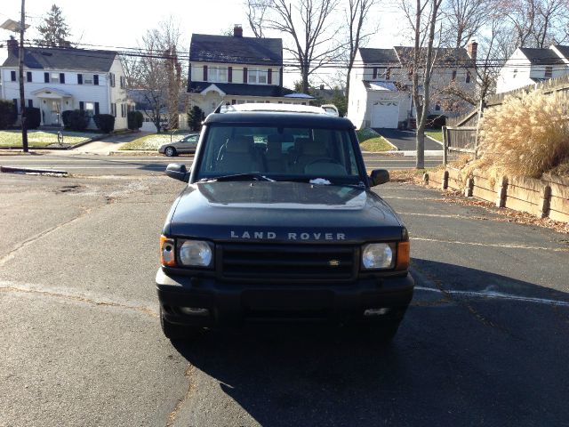 Land Rover Discovery II 2000 photo 6