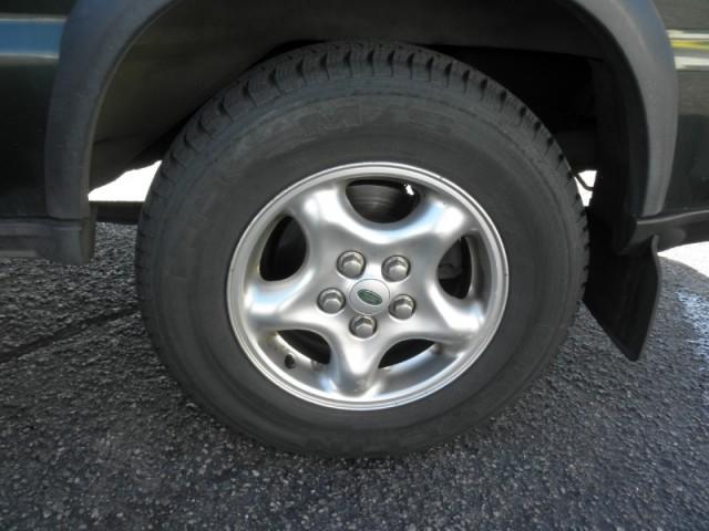 Land Rover Discovery II 2000 photo 5