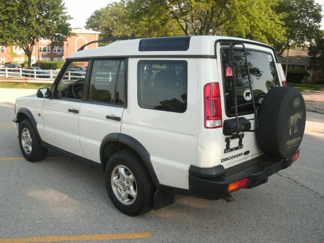 Land Rover Discovery II 2000 photo 24