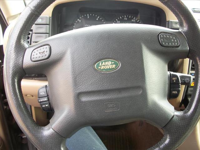 Land Rover Discovery II 2001 photo 3
