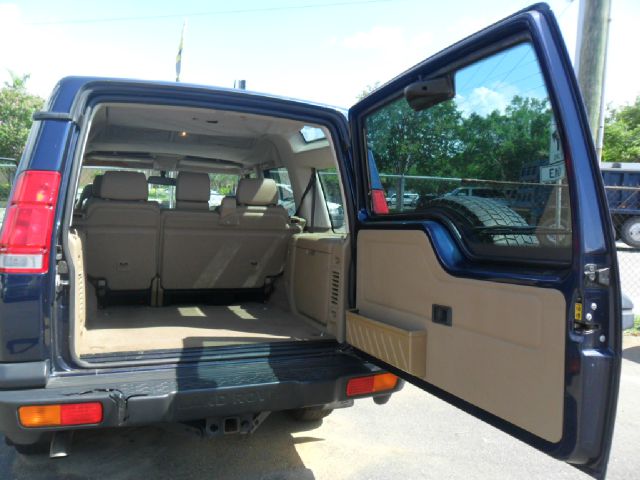 Land Rover Discovery II 2001 photo 4