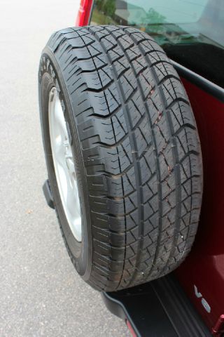 Land Rover Discovery II 2001 photo 10