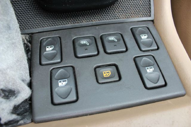 Land Rover Discovery II 2001 photo 17