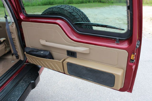 Land Rover Discovery II 2001 photo 22