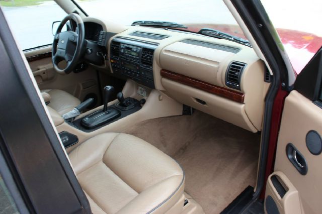 Land Rover Discovery II 2001 photo 25
