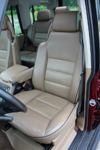 Land Rover Discovery II 2001 photo 33