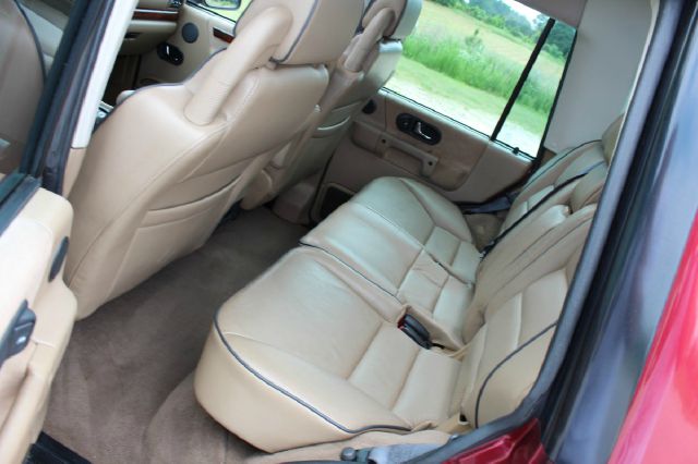 Land Rover Discovery II 2001 photo 41