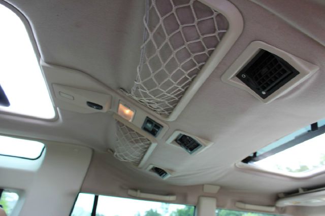 Land Rover Discovery II 2001 photo 5