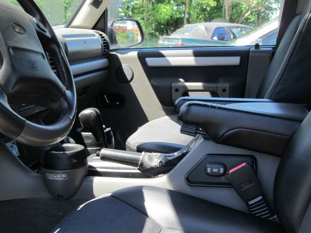 Land Rover Discovery II 2002 photo 15