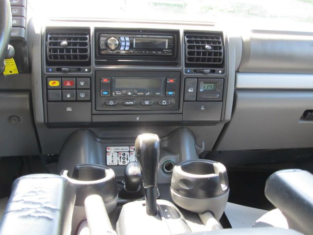 Land Rover Discovery II 2002 photo 22
