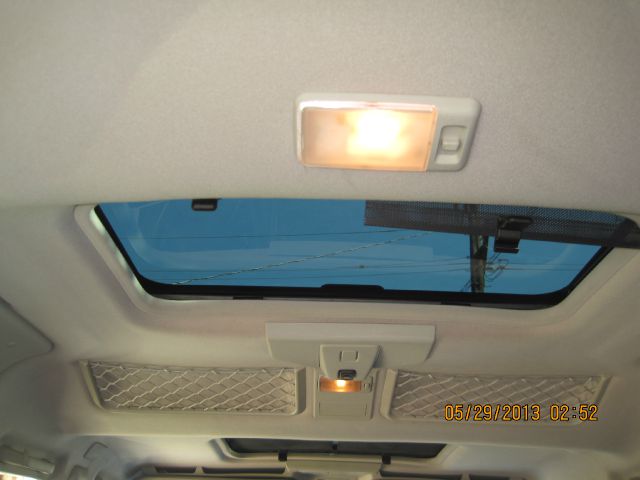 Land Rover Discovery II 2002 photo 24