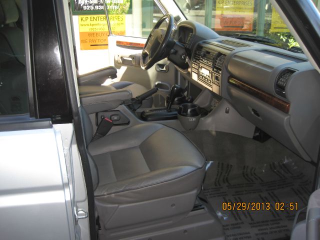 Land Rover Discovery II 2002 photo 28