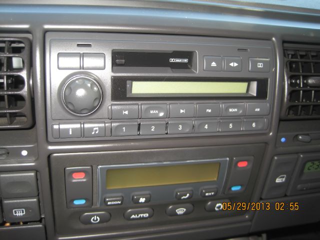 Land Rover Discovery II 2002 photo 36