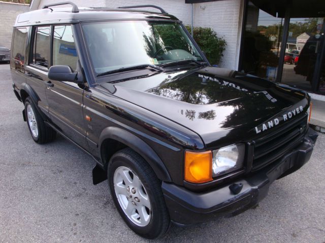 Land Rover Discovery II 5dr XLE AWD (natl) Van SUV