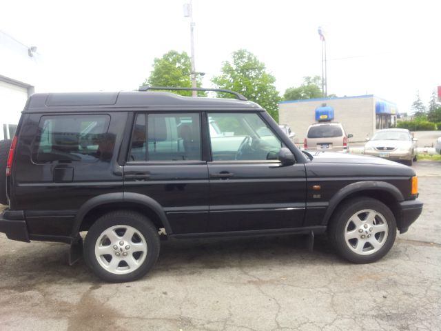 Land Rover Discovery II 2002 photo 2