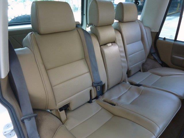 Land Rover Discovery II 2002 photo 23