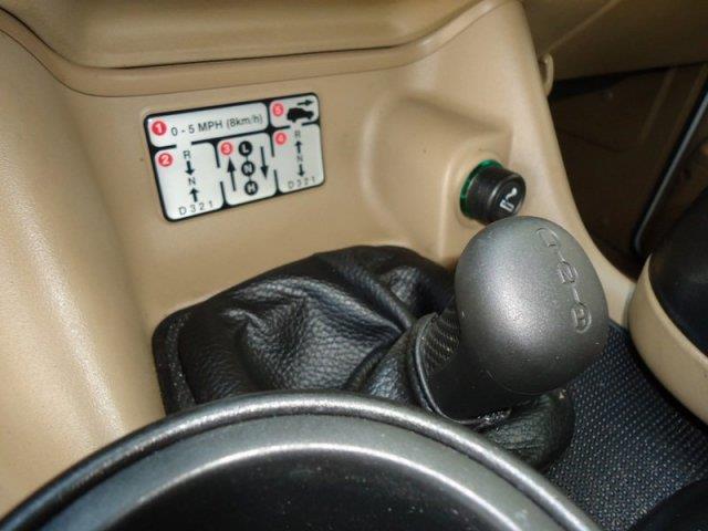 Land Rover Discovery II 2002 photo 24