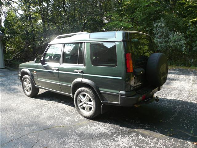 Land Rover Discovery II 2004 photo 0