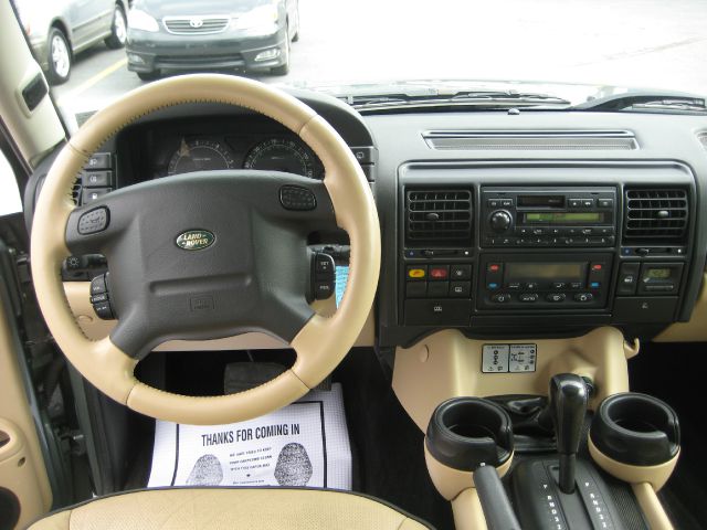 Land Rover Discovery II 2004 photo 1