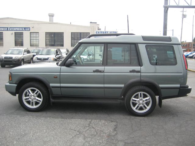 Land Rover Discovery II 2004 photo 11
