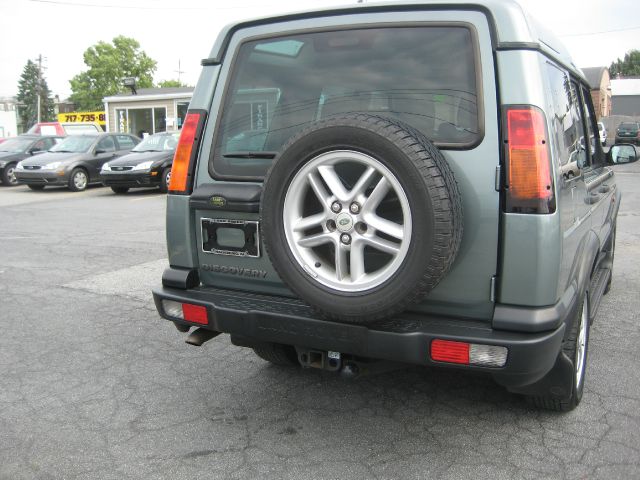 Land Rover Discovery II 2004 photo 12