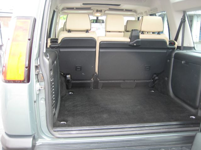 Land Rover Discovery II 2004 photo 14