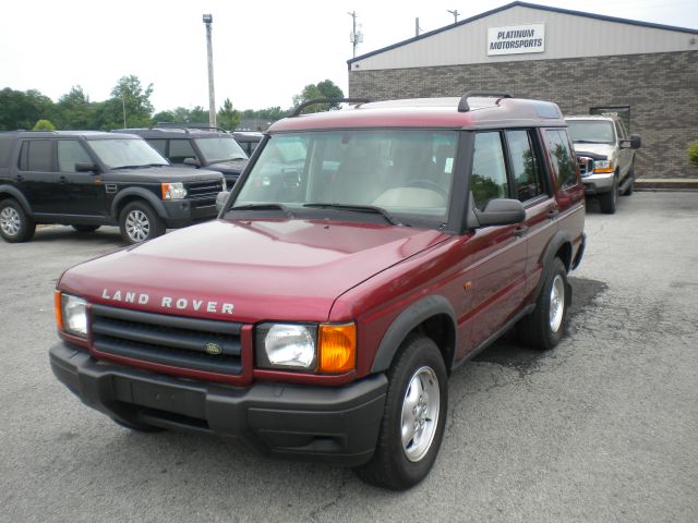 Land Rover Discovery Series II 2000 photo 2
