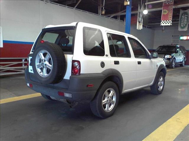 Land Rover Freelander 2002 photo 2