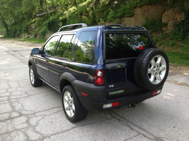 Land Rover Freelander 2003 photo 2