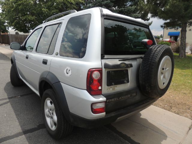 Land Rover Freelander 2004 photo 2